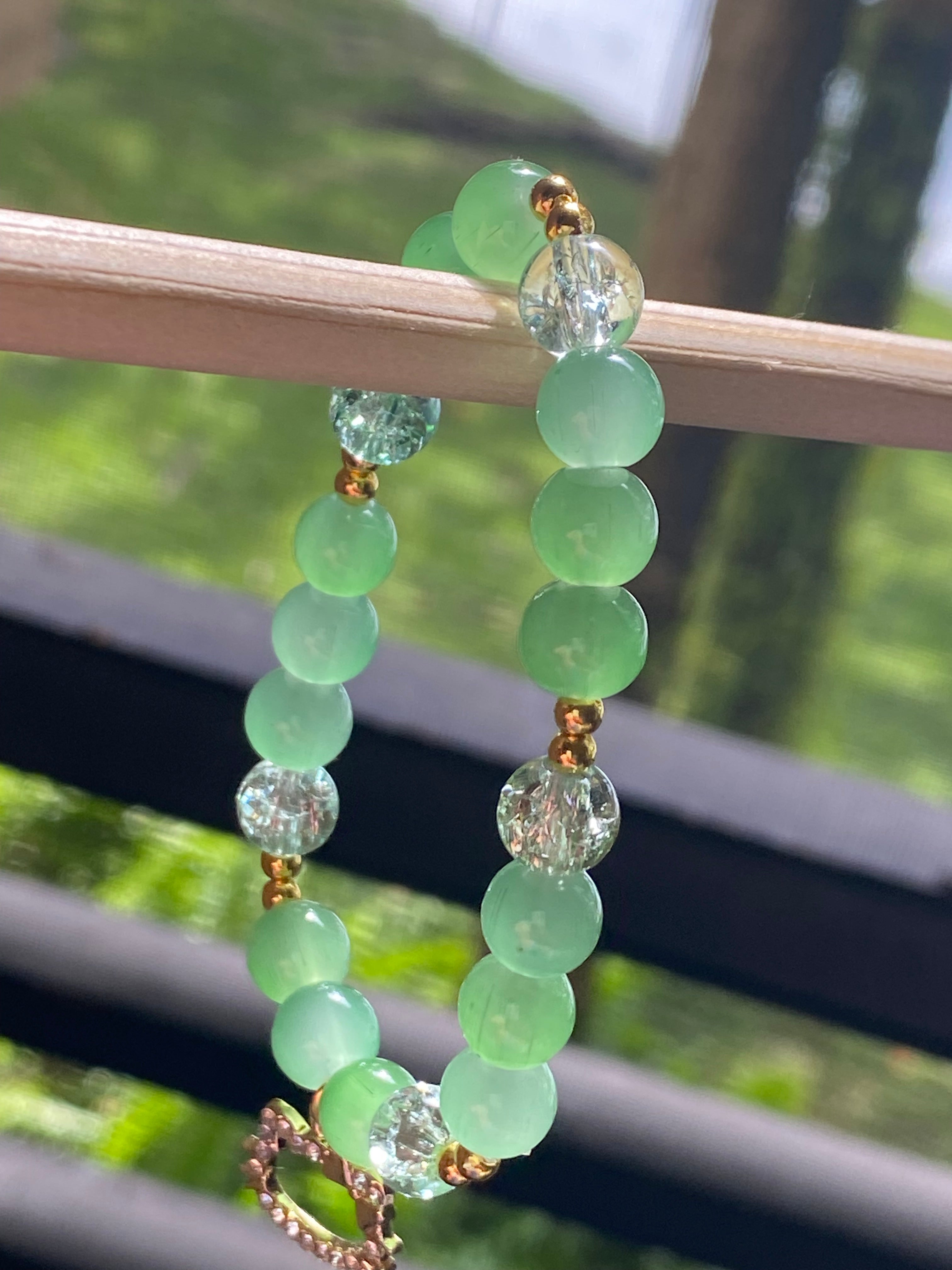 💚 Green Gemstone Bracelet