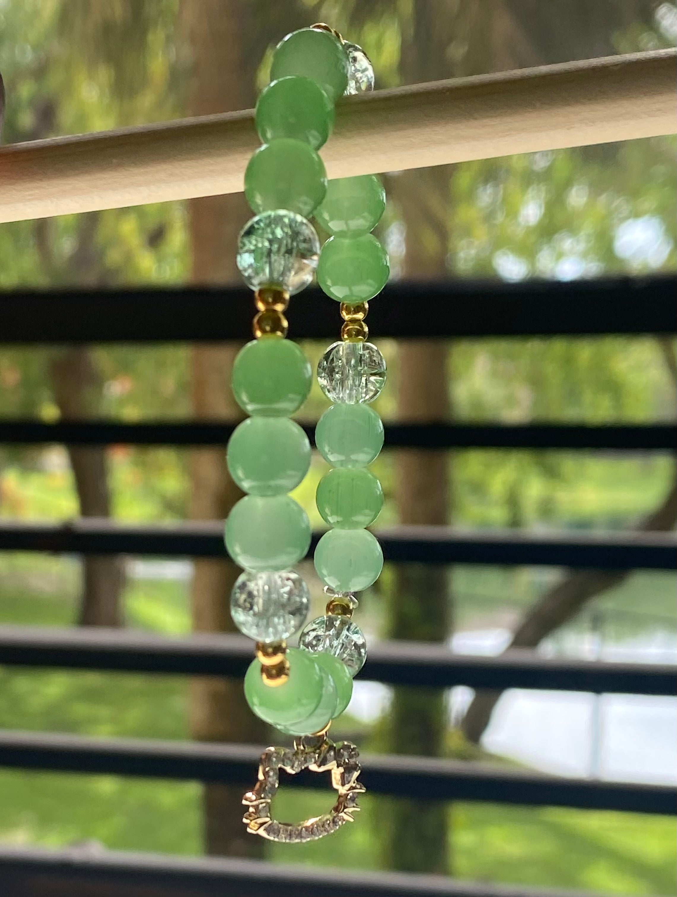 💚 Green Gemstone Bracelet