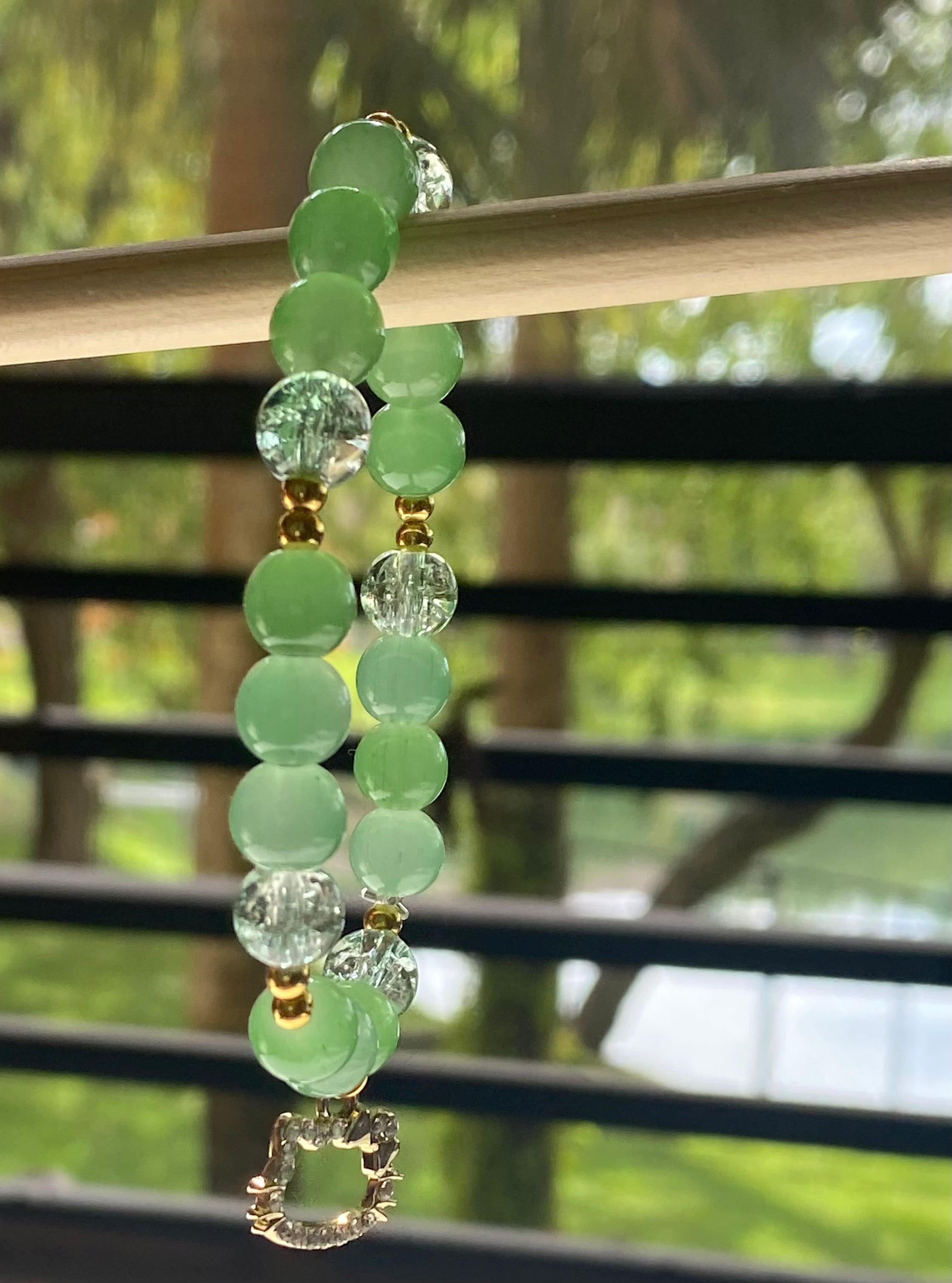 💚 Green Gemstone Bracelet